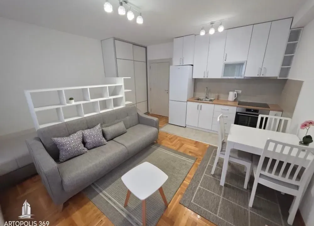 Prodaja, jednosoban stan, 29m², Zemun Centar, Zemun Sve Podlokacije