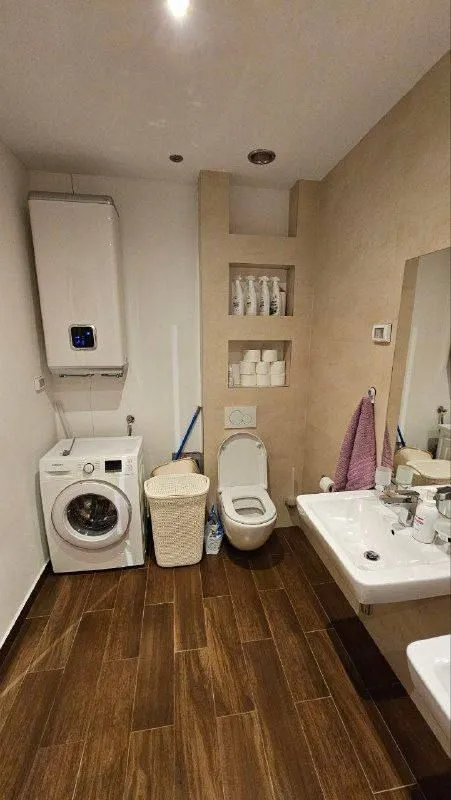 Prodaja, dvosoban stan, 77m², Centar, Budva