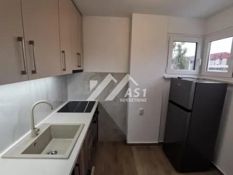 Izdavanje, dvosoban stan, 50m², Bulevar Oslobodjenja, Novi Sad Sve Podlokacije - image 5