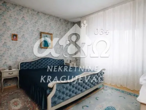 Prodaja, kuća, 210m², Erdoglija, Kragujevac - image 11