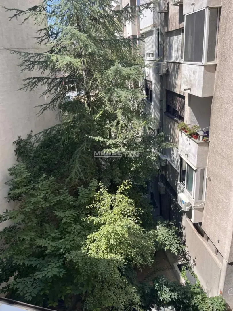 Prodaja, četvorosoban stan, 93m², Vračar Hram, Vračar Sve Podlokacije
