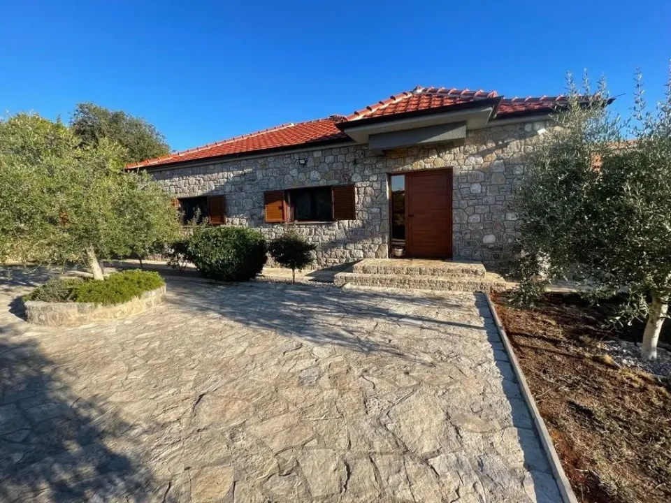 Prodaja, kuća, 96m², Krimovica, Kotor