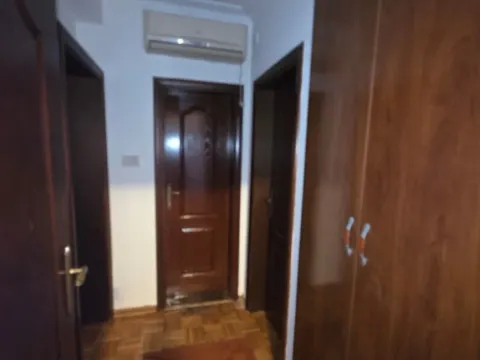 Izdavanje, dvosoban stan, 85m², Stari Aerodrom, Podgorica - image 9