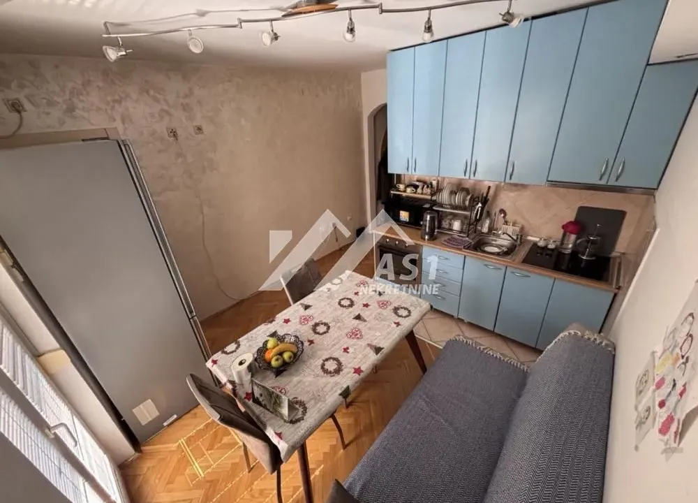 Sale, four bedroom apartment, 48m², Adamovićevo Naselje, Novi Sad Sve Podlokacije