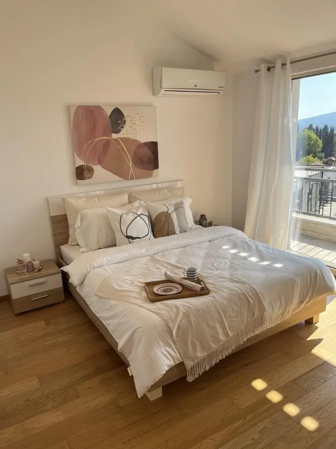 Prodaja, trosoban stan, 99m², Kalimanj, Tivat