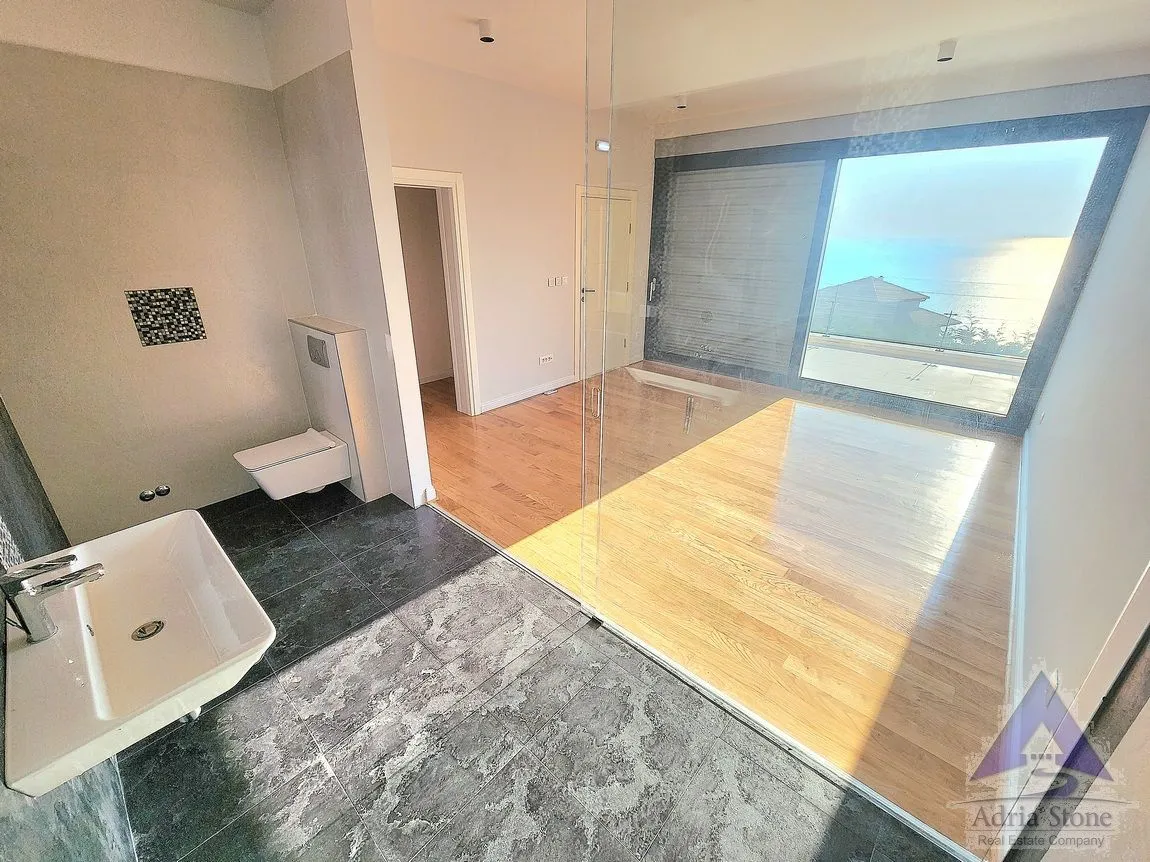 Sale, house, 304m², Blizikuće, Budva