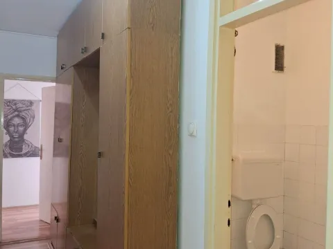 Izdavanje, dvosoban stan, 70m², Pobrežje, Podgorica - image 6