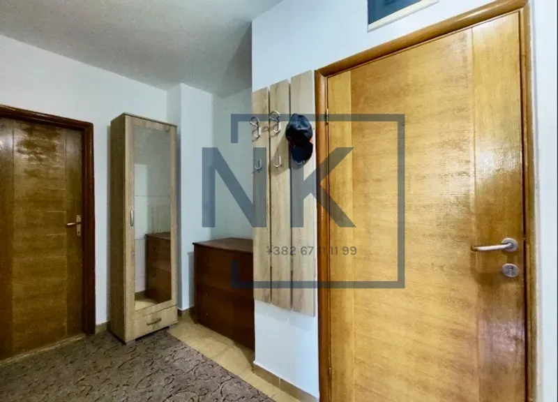 Izdavanje, dvosoban stan, 64m², Stari Aerodrom, Podgorica