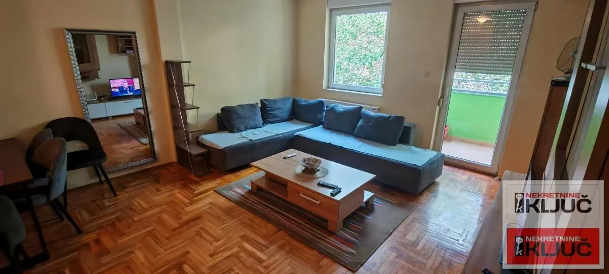 Izdavanje, jednosoban stan, 45m², Grbavica, Novi Sad Sve Podlokacije