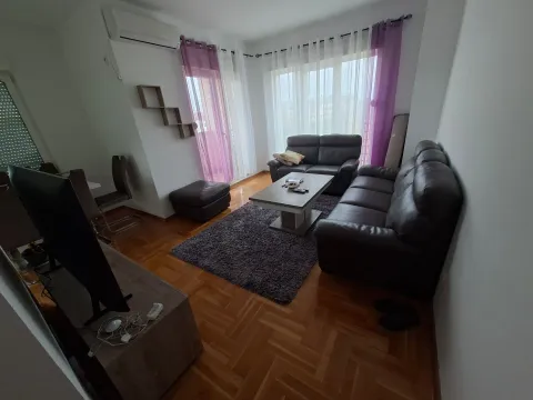 Izdavanje, dvosoban stan, 70m², Zabjelo, Podgorica - image 2
