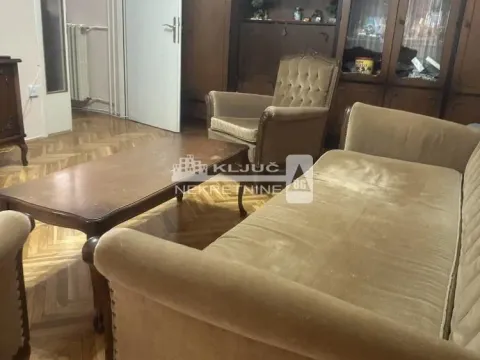 Rent, two bedroom apartment, 60m², Kalenić Pijaca, Vračar Sve Podlokacije - image 3