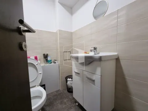 Sale, office space, 351m², Blok 5, Podgorica - image 9