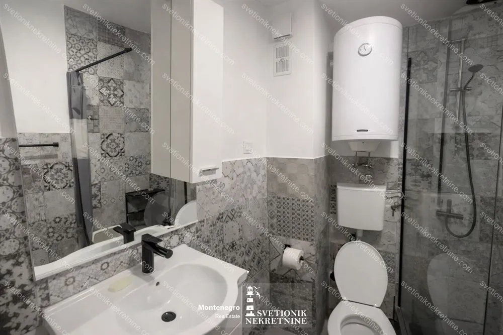 Prodaja, dvosoban stan, 66m², Centar, Herceg Novi
