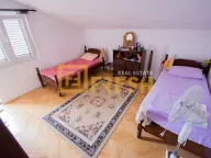Izdavanje,  kuća, 270m2, Stari Aerodrom, Podgorica