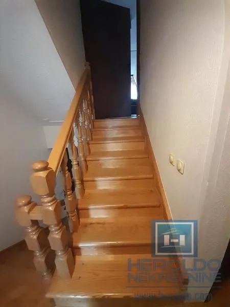 Prodaja, kuća, 325m², Solaris, Jagodina