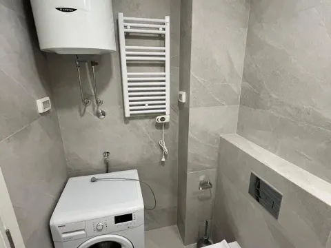 Izdavanje, jednosoban stan, 47m², Central Point, Podgorica - image 7