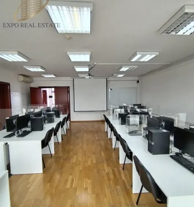 Izdavanje, poslovni prostor, 500m², Adamovićevo Naselje, Novi Sad Sve Podlokacije