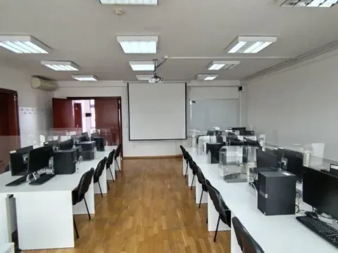 Rent, office space, 500m², Adamovićevo Naselje, Novi Sad Sve Podlokacije