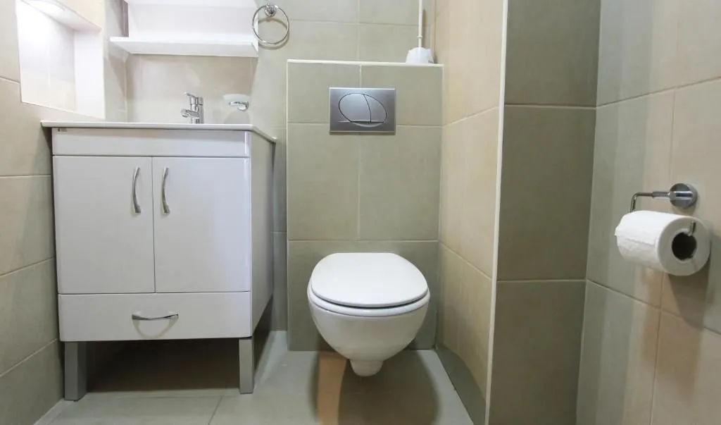 Rent, two bedroom apartment, 70m², Pržno, Budva