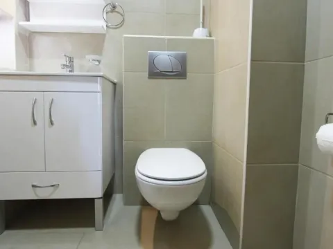 Rent, two bedroom apartment, 70m², Pržno, Budva - image 8