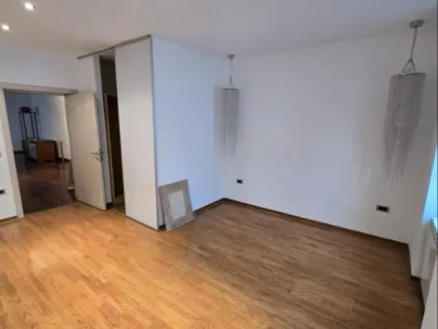 Izdavanje, poslovni prostor, 119m², Centar, Novi Sad - image 3