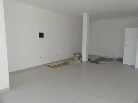 Prodaja, poslovni prostor, 75m², Pivara, Jagodina - image 13