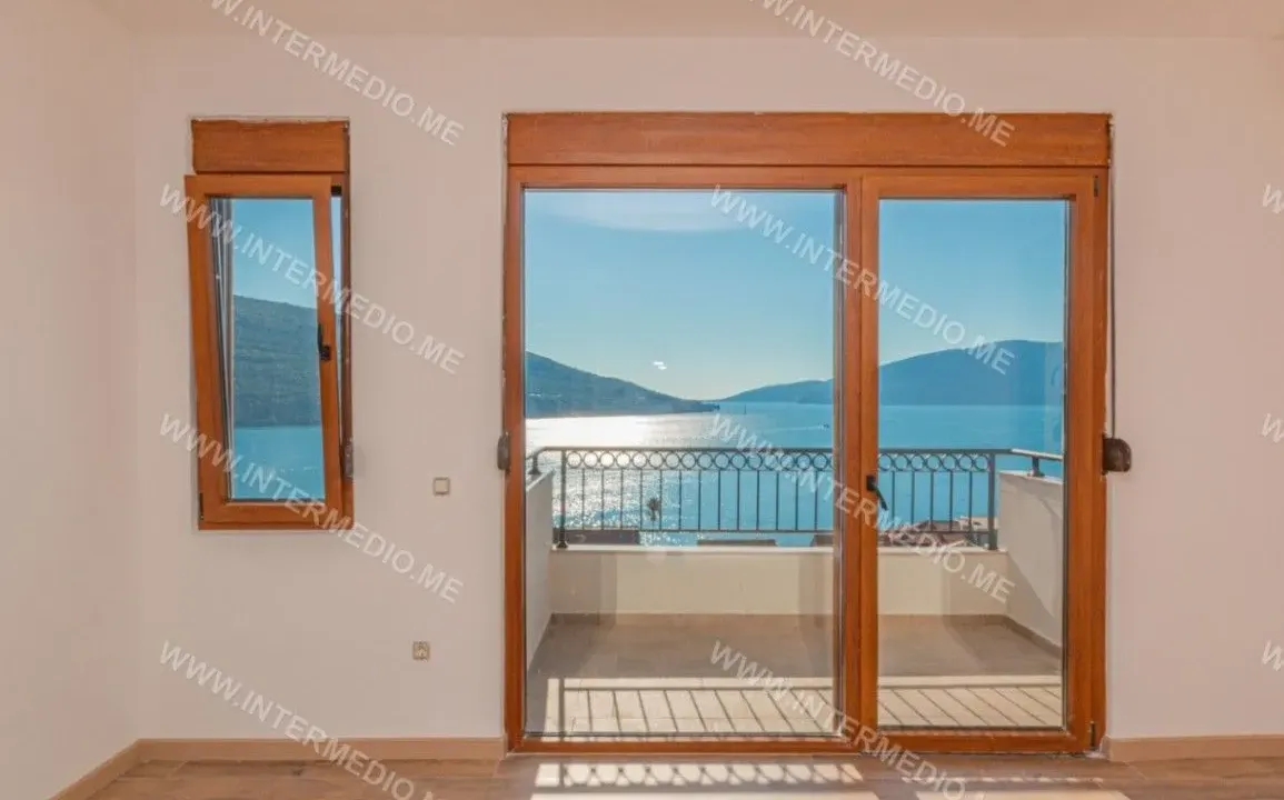 Prodaja, jednosoban stan, 43m², Kumbor, Herceg Novi