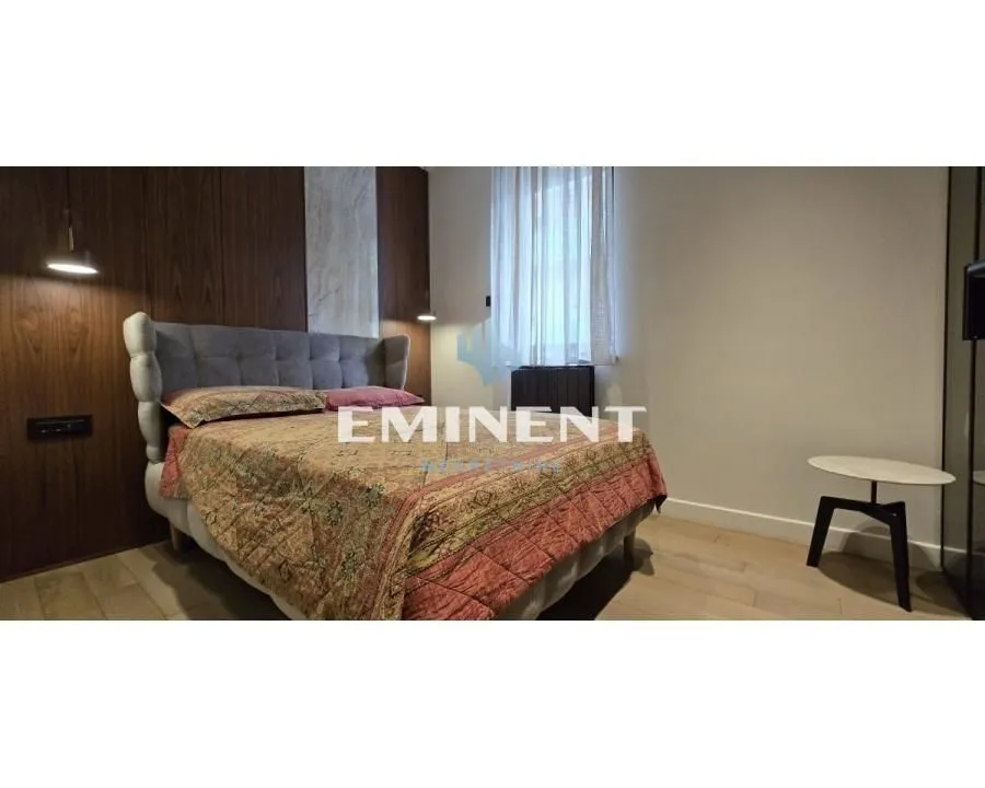 Sale, four bedroom apartment, 120m², Savski Venac, Beograd