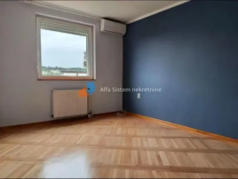 Izdavanje, četvorosoban stan, 125m², Savski Venac, Beograd - image 12