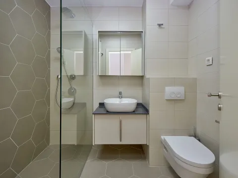 Sale, three bedroom apartment, 62m², Dobrota, Kotor - image 8