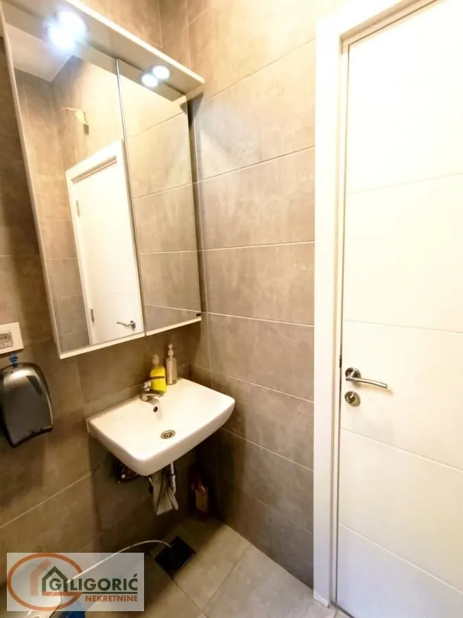 Prodaja, stan, 118m², Đeram Pijaca, Beograd