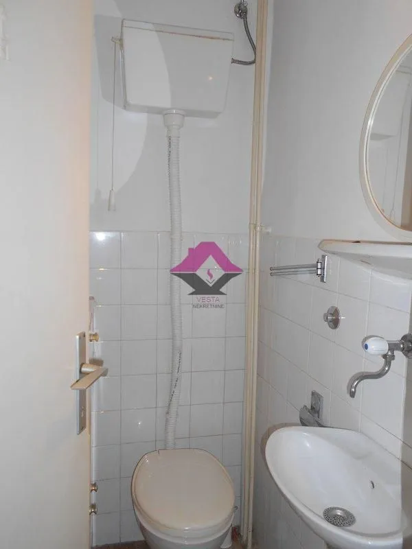 Izdavanje, trosoban stan, 75m², Cerak, Beograd