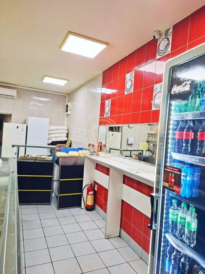 Rent, office space, 32m², Čukarička Padina, Beograd