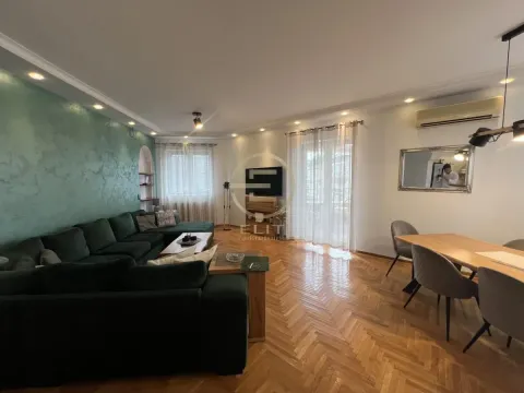 Izdavanje, četvorosoban stan, 130m², Centar, Novi Sad - image 5