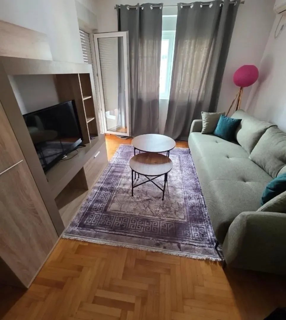 Rent, one bedroom apartment, 50m², Babilonija, Budva