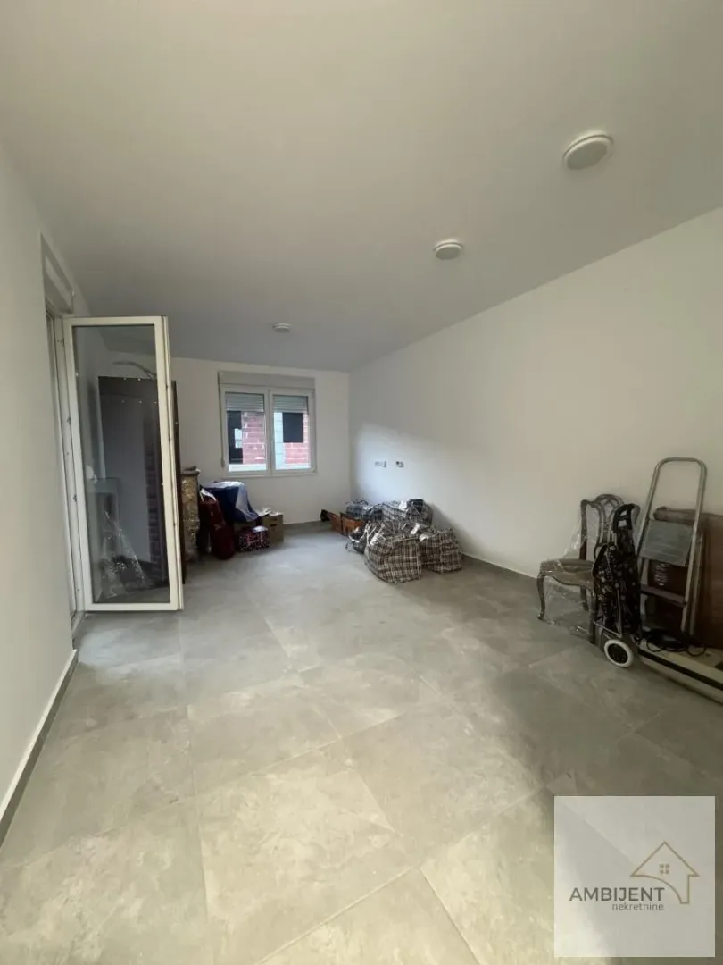 Prodaja, jednosoban stan, 34m², Stari Banovci, Stara Pazova