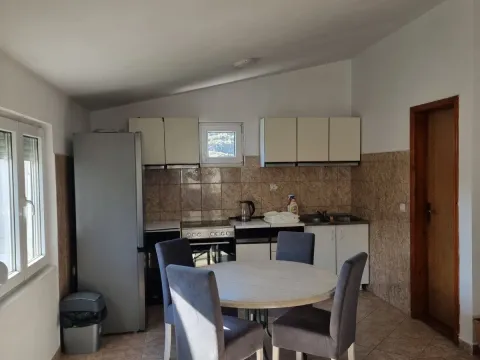 Rent, house, 100m², Polje, Bar - image 3