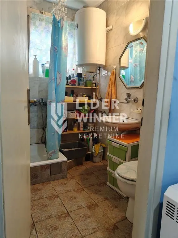 Prodaja, trosoban stan, 76m², Brace Jerković, Voždovac Sve Podlokacije