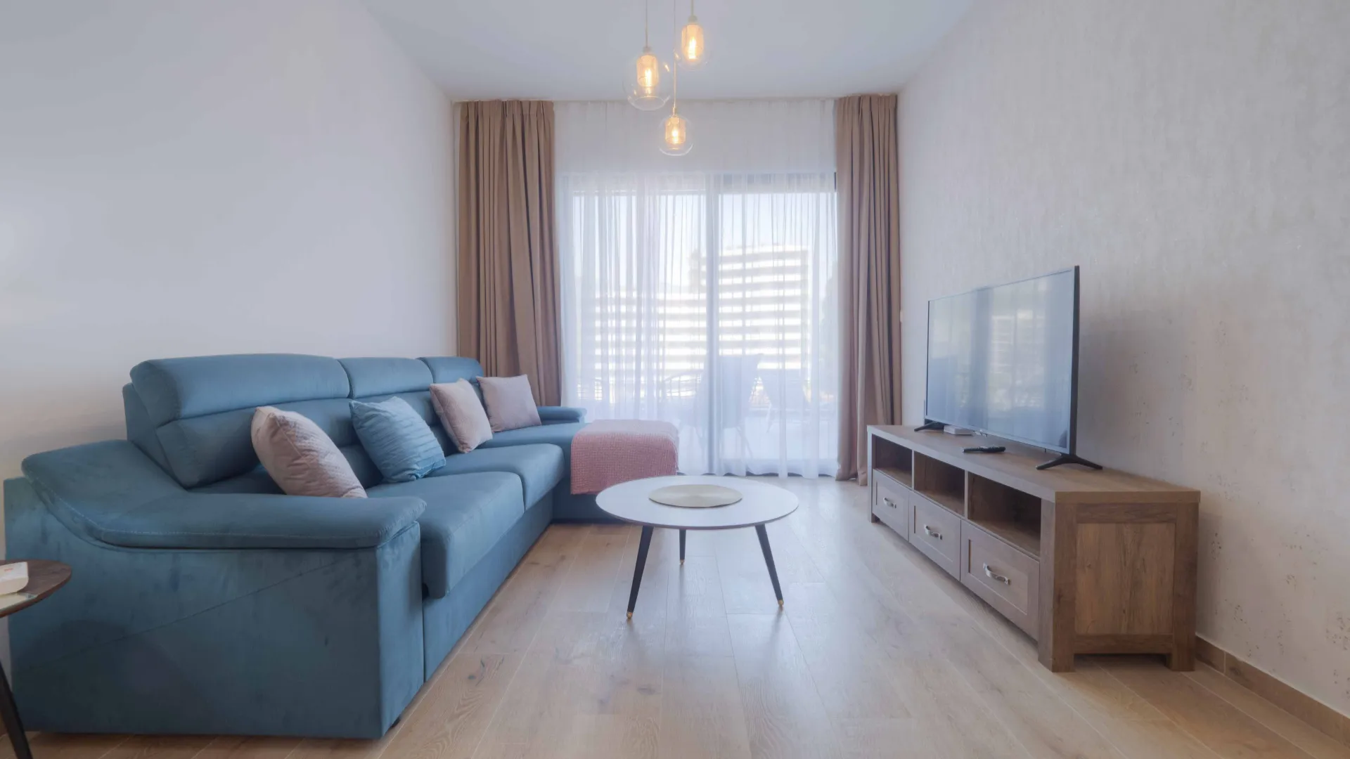 Izdavanje, jednosoban stan, 56m², Gospoština, Budva