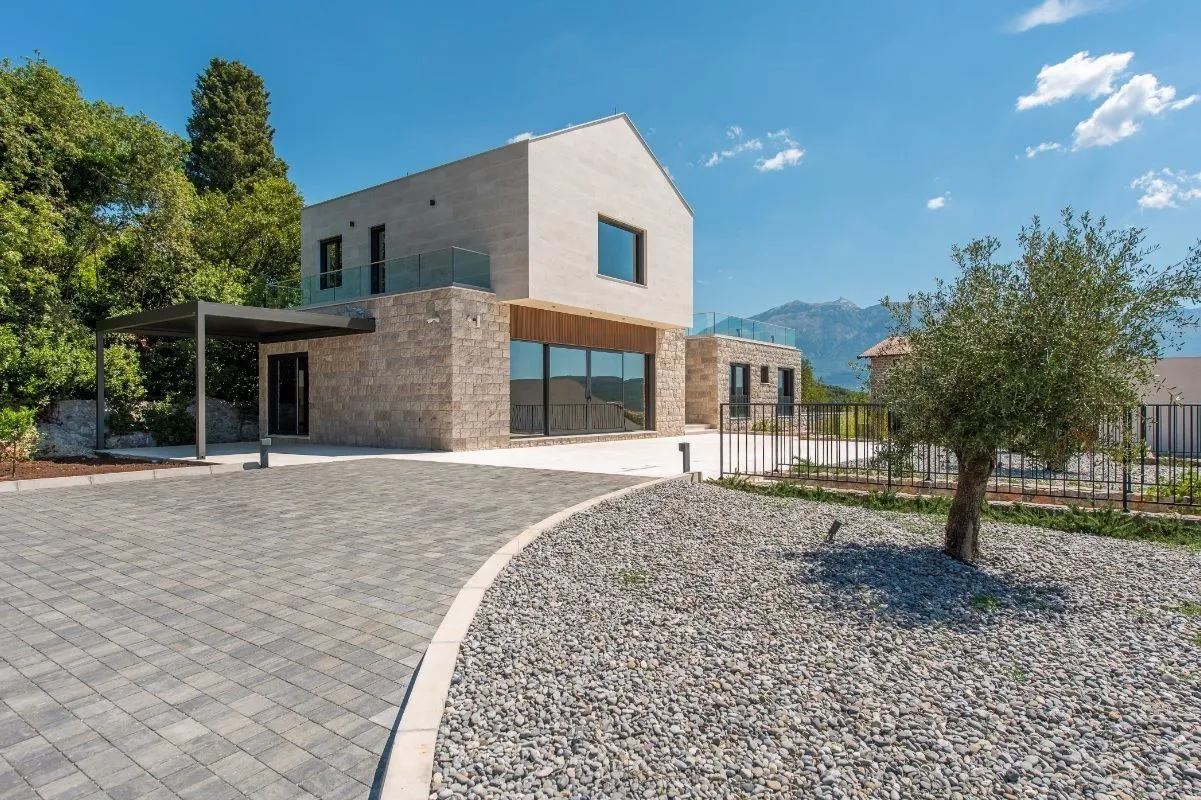 Prodaja, kuća, 558m², Đuraševići, Tivat
