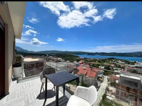 Prodaja, dvosoban stan, 68m², Tivat, Crna Gora