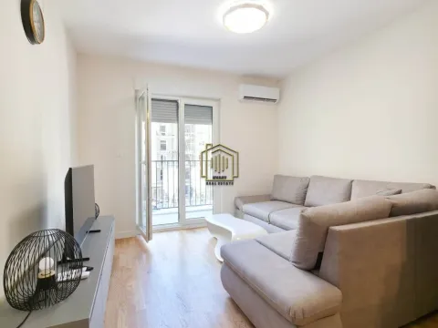 Rent, one bedroom apartment, 40m², Pobrežje, Podgorica - image 2