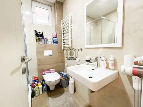 Prodaja, dvosoban stan, 63m², Dalmatinska ulica, Podgorica - image 12