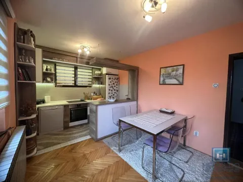 Sale, house, 500m², Ćuprija, Srbija - image 2