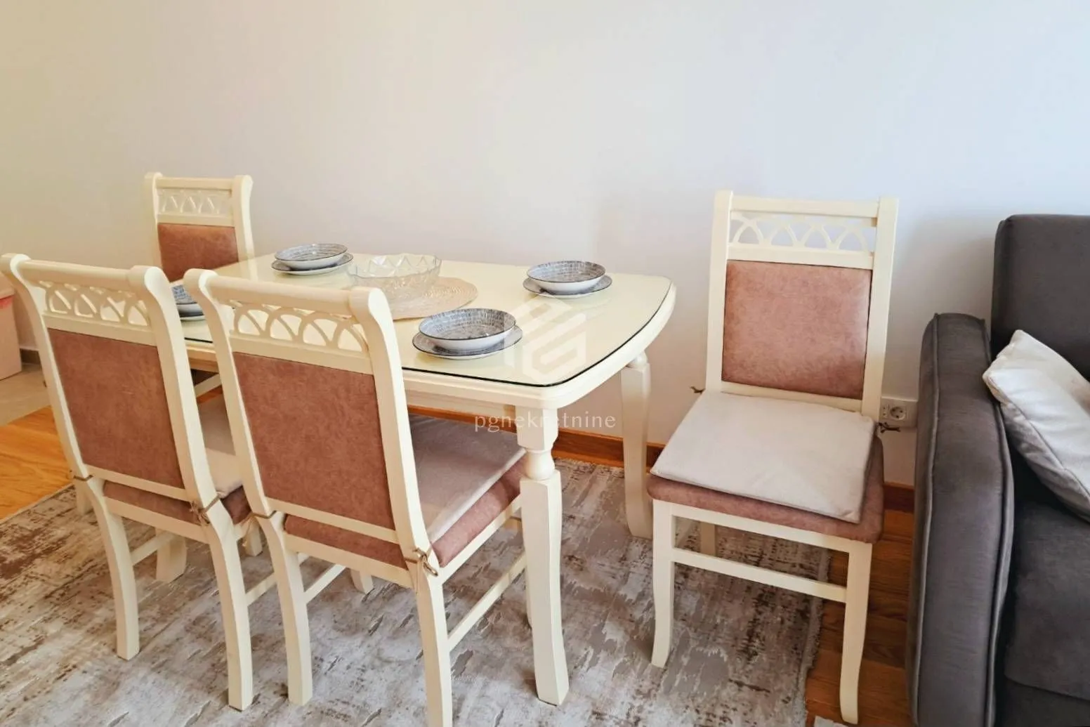 Izdavanje, jednosoban stan, 48m², City Kvart, Podgorica