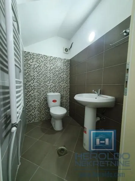 Sale, office space, 189m², Aqua park, Jagodina