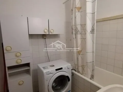 Izdavanje, trosoban stan, 78m², Zemun Sve Podlokacije, Beograd - image 11
