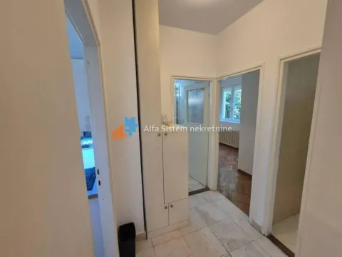 Rent, four bedroom apartment, 123m², Savski Venac, Beograd - image 15