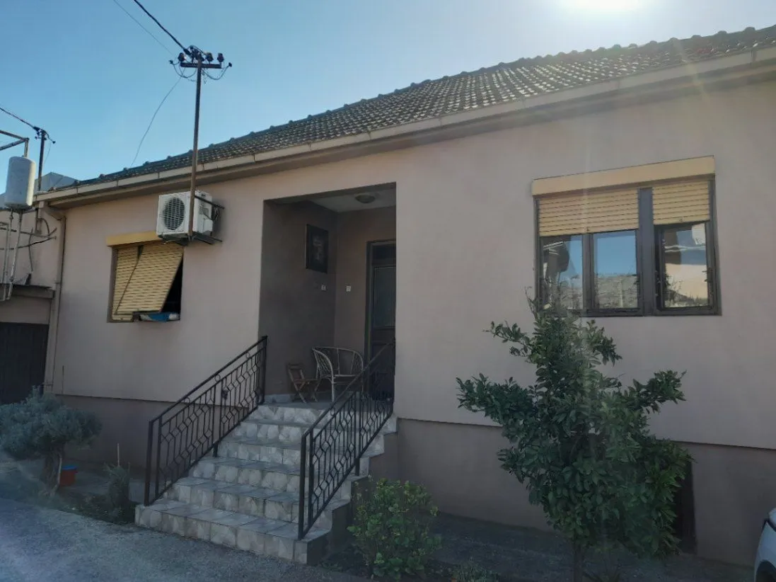 Sale, house, 175m², Tološi, Podgorica