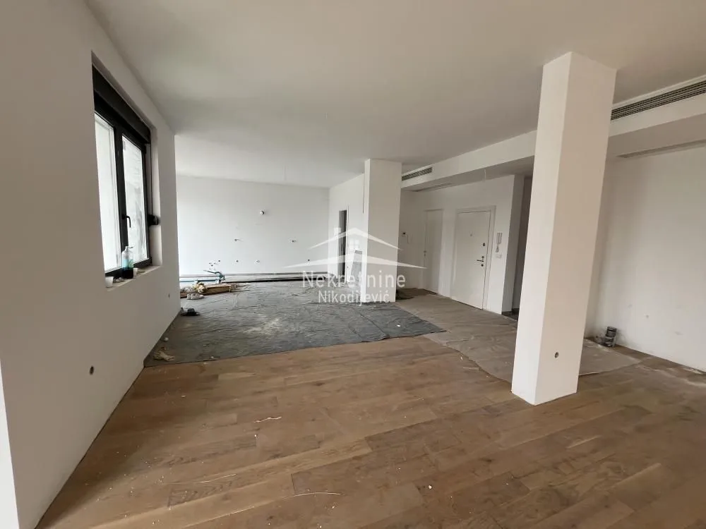 Prodaja, stan, 230m², Zemun Sve Podlokacije, Beograd